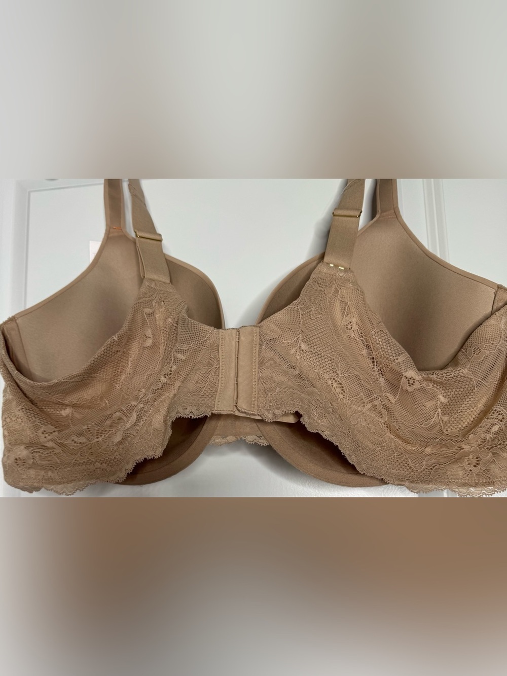 Joyspun Seamless Nude T-Shirt Bra with Lace Trim stretch 4 hooks size 46DD - Picture 4 of 5